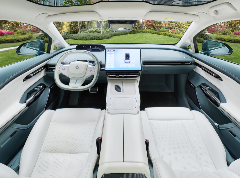 Voiture à conduite à gauche Aion Hyper GT Véhicule chinois à énergie nouvelle Voiture de taille moyenne Voiture de grande taille