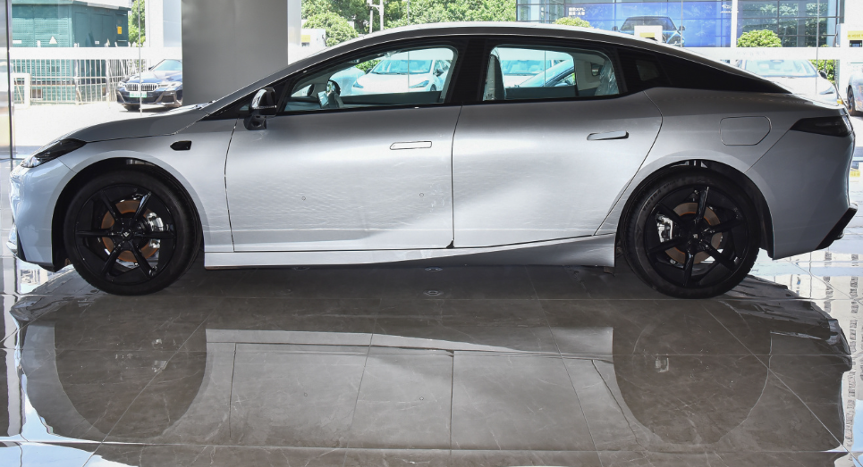 Voiture à conduite à gauche Aion Hyper GT Véhicule chinois à énergie nouvelle Voiture de taille moyenne Voiture de grande taille