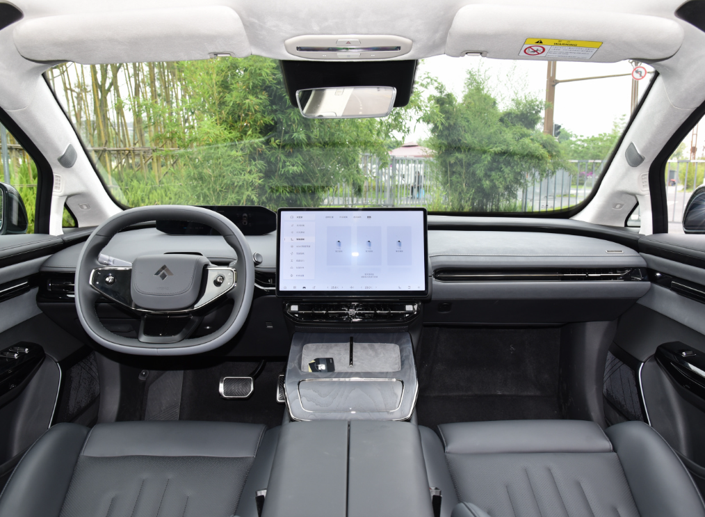 Voiture à conduite à gauche Aion Hyper GT Véhicule chinois à énergie nouvelle Voiture de taille moyenne Voiture de grande taille