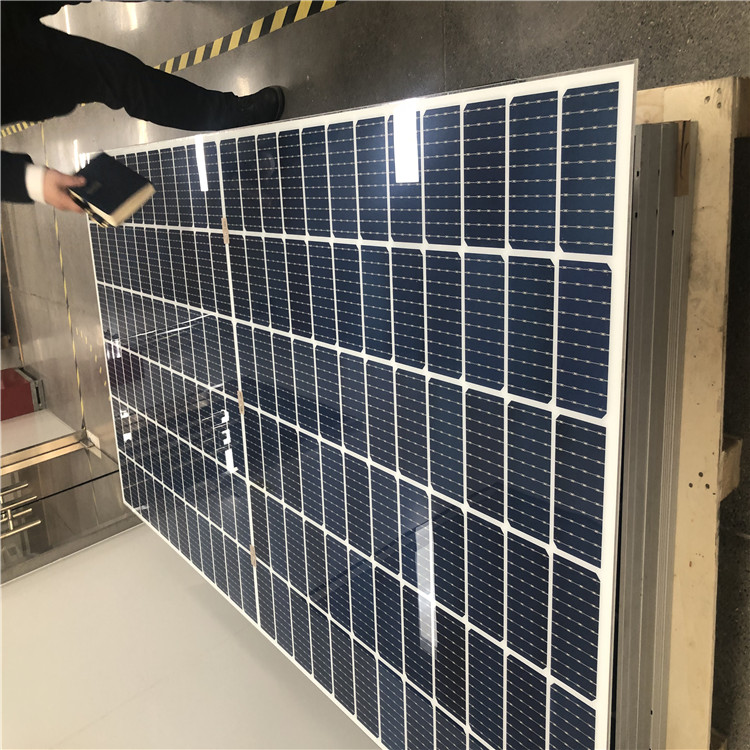 Module photovoltaïque solaire monocristallin à prix bon marché, demi-cellule 